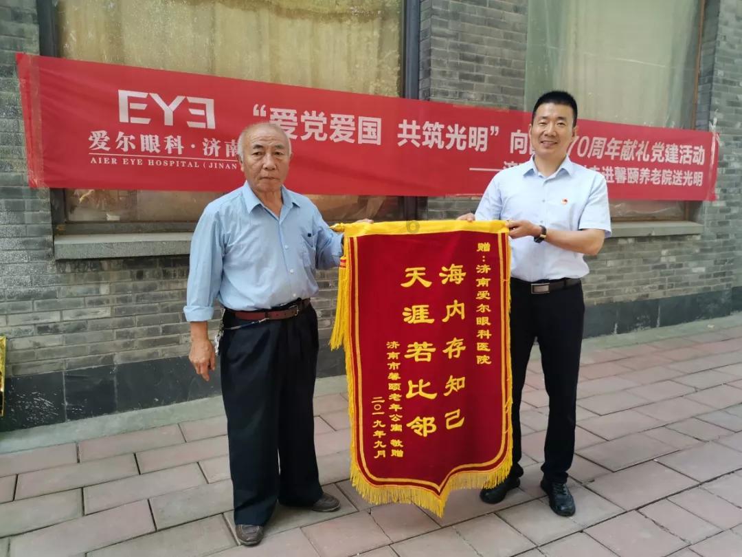来给特打个分数，十分满分，回复里发图骗。游戏画面